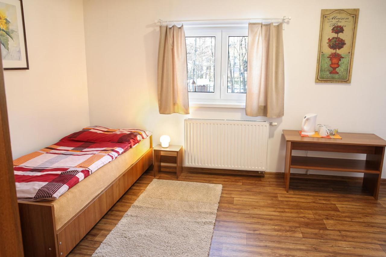 Penzion Tyra Trinec Exterior foto